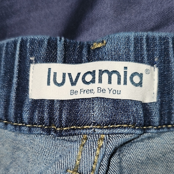 Women's Classic Blue Jean Shorts NEVER WORN! - Picture 3 of 9